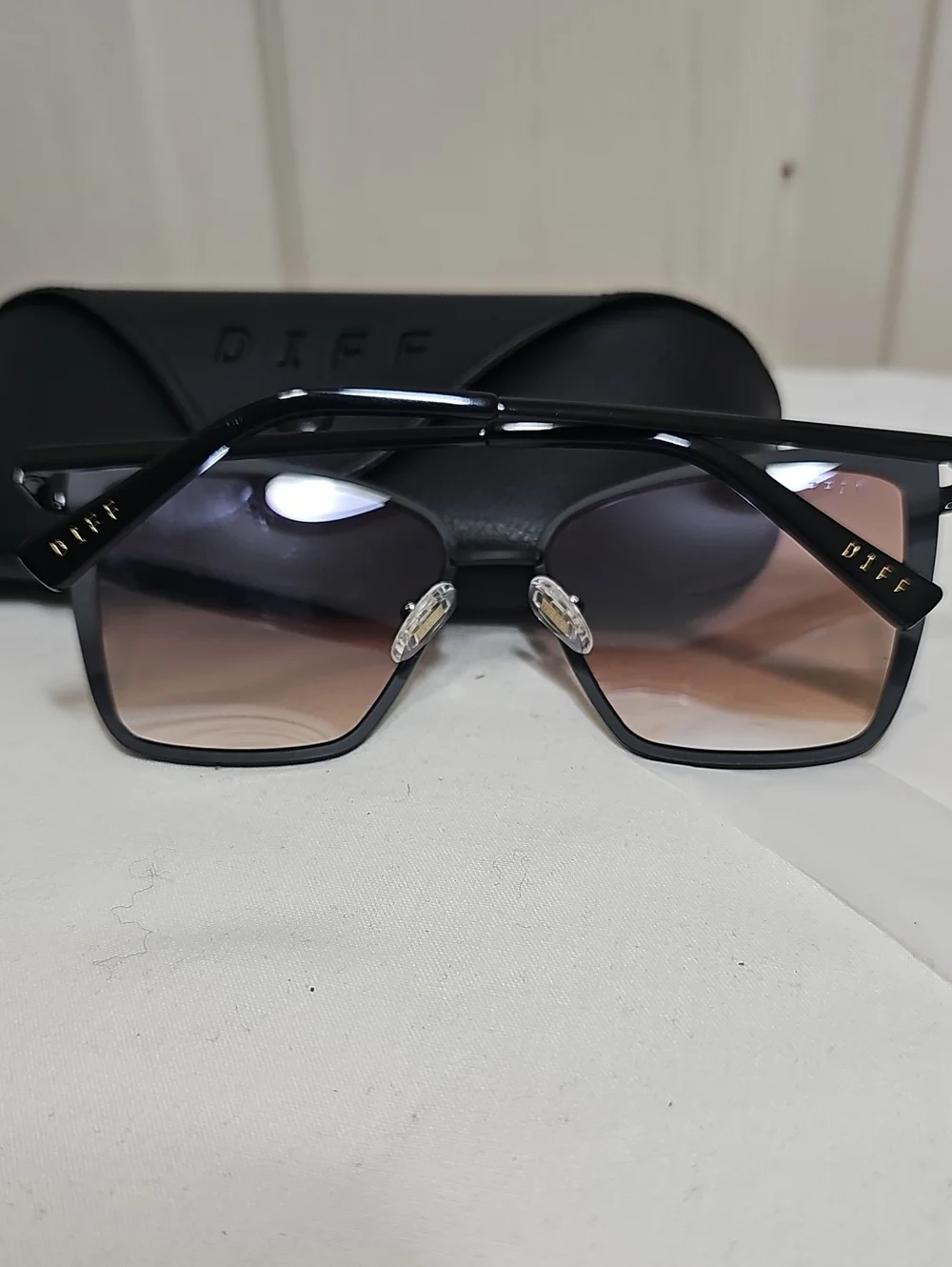 DIFF Charitable Becky Eyewear Black Frame Sunglasses with Blue-Gradient Lenses